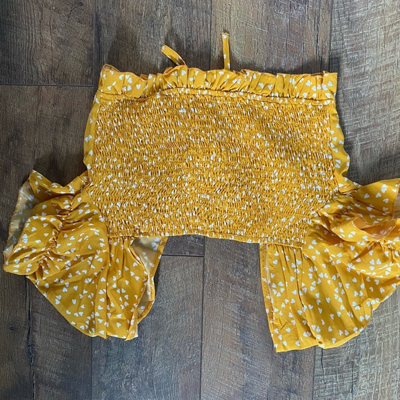 SHEIN Crop Top - Picture 2 of 2